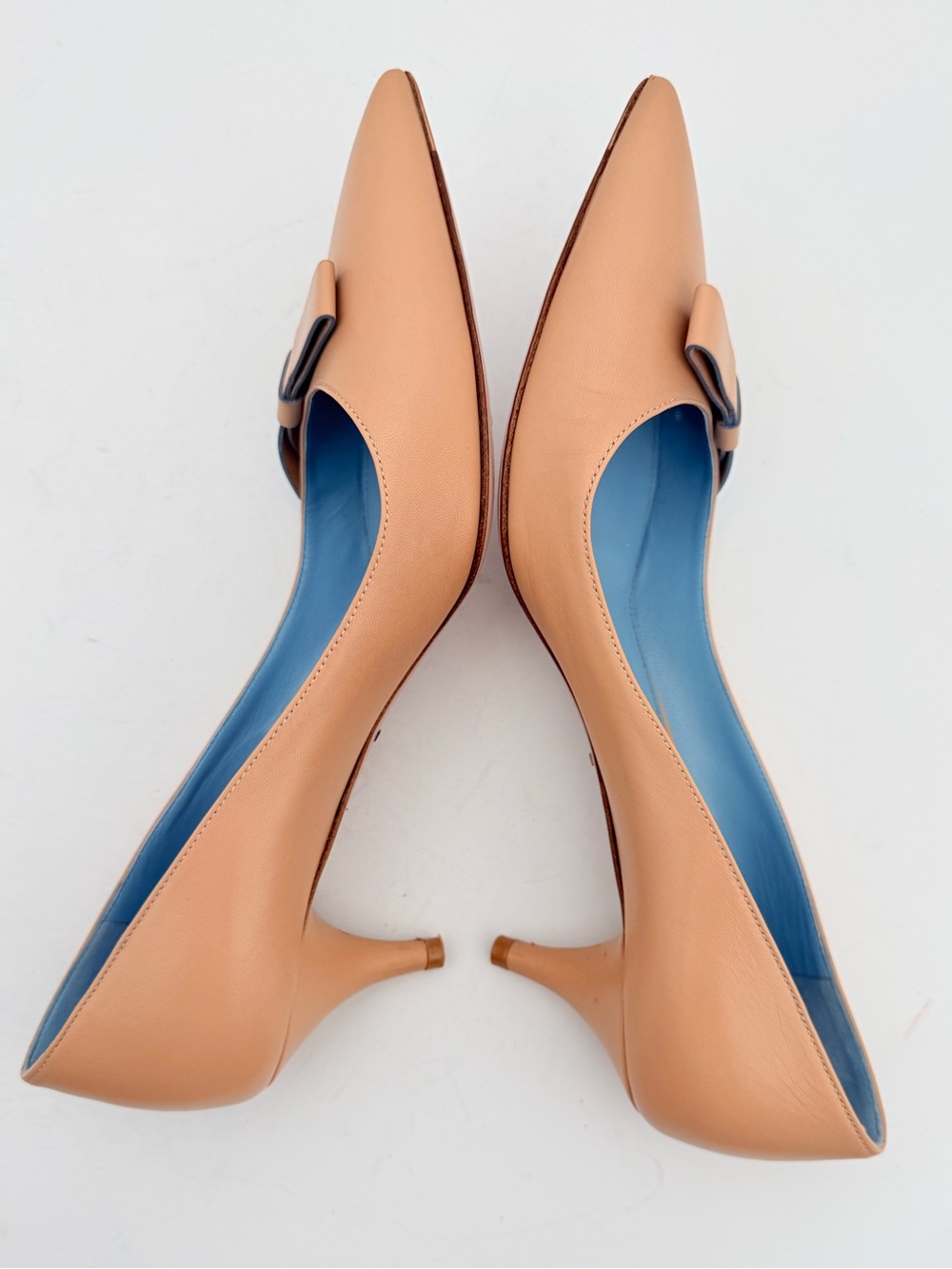 Prada Logo Bow Kitten Heel Pumps Beige Apricot Blue Leather EU 38.5 US 8.5 - Picture 6 of 11